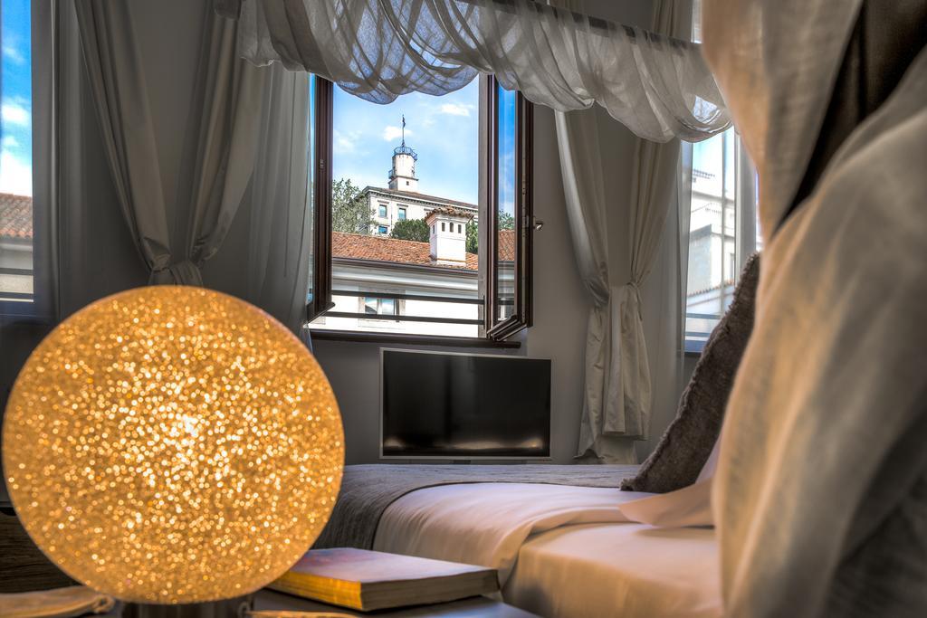 Mercatovecchio Luxury Suites Удіне Екстер'єр фото